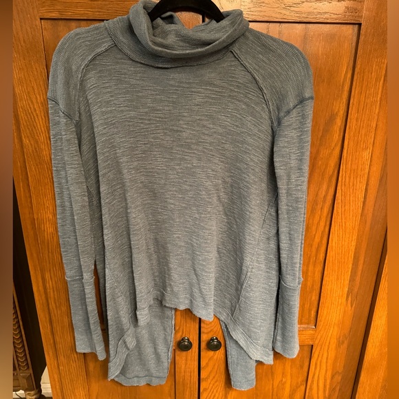 We the free turtleneck small EUC - Picture 2 of 5